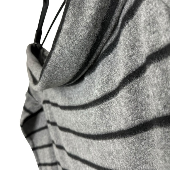 Lulus Womens Nella Rust Striped Off the Shoulder Sweater Dress Sz XL Gray Black - Picture 6 of 9